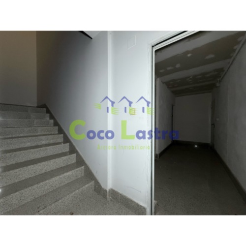 Escalera acceso a sótano